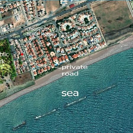 Christos Beach House Ларнака Екстер'єр фото