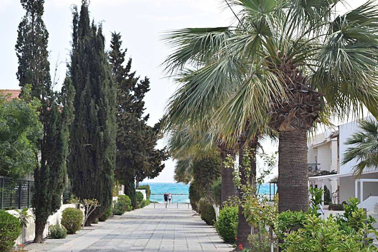 Christos Beach House Ларнака Екстер'єр фото